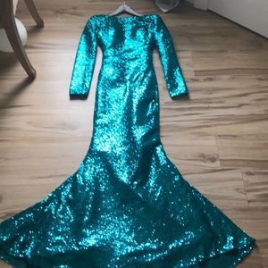 Teal sequin mermaid tailored evening gown size 2